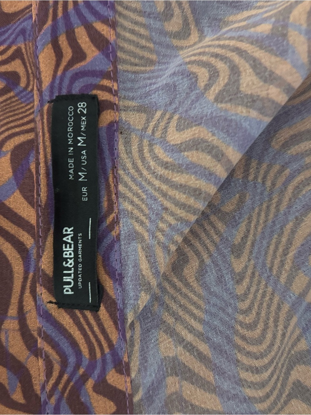 Pull&Bear Retro Swirl Sheer Mesh Cropped
Button Down - Picture 5 of 5